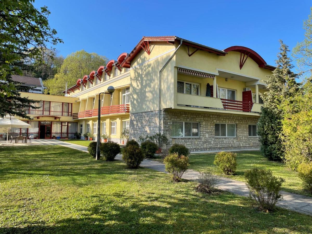 Hello Balcsi Apartmanhaz Тихань Екстер'єр фото