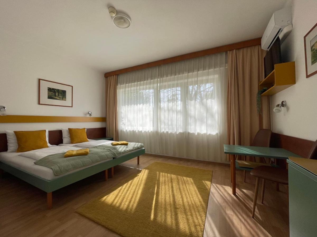 Hello Balcsi Apartmanhaz Тихань Екстер'єр фото