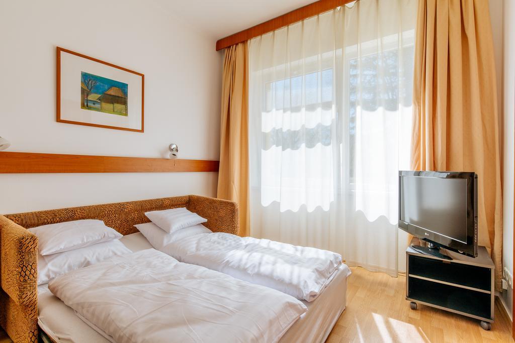 Hello Balcsi Apartmanhaz Тихань Екстер'єр фото