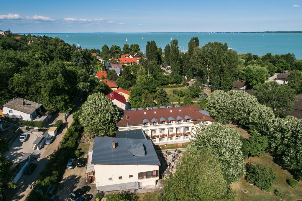 Hello Balcsi Apartmanhaz Тихань Екстер'єр фото
