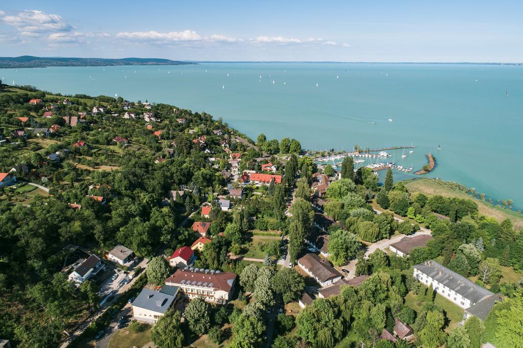 Hello Balcsi Apartmanhaz Тихань Екстер'єр фото